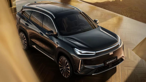 Показан экономичный гибридный кроссовер Geely Galaxy M7