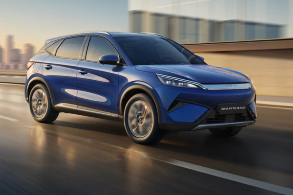 Кроссовер BYD Atto 3 Evo: новая техника в старом обличье Кроссовер BYD Atto 3 Evo: новая техника в старом обличье
