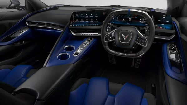 Мотор GM V8 5.5 LT6: спецверсия Chevrolet Corvette и суперкар Flkon из ОАЭ Мотор GM V8 5.5 LT6: спецверсия Chevrolet Corvette и суперкар Flkon из ОАЭ