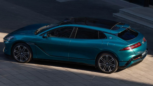 Обновленная Denza Z9 GT стала самым дальнобойным электрокаром Обновленная Denza Z9 GT стала самым дальнобойным электрокаром