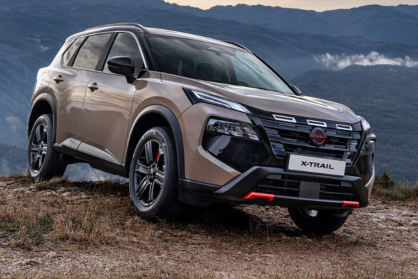 Обновленный Nissan X-Trail прибыл в Европу с двухлетней задержкой Обновленный Nissan X-Trail прибыл в Европу с двухлетней задержкой