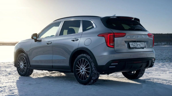 Российский Haval Jolion обрел новые салон, мотор и цену Российский Haval Jolion обрел новые салон, мотор и цену