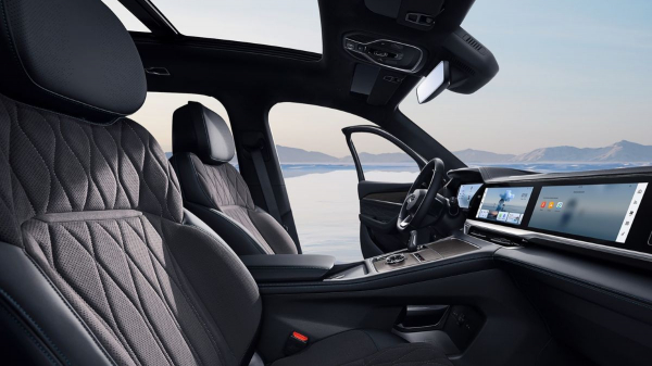 Geely Monjaro для России: обновленные версии и цены