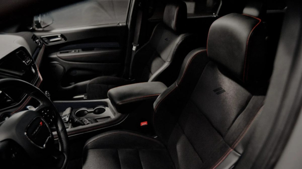 Dodge Durango вновь обрел мотор Hemi V8 6.4 Dodge Durango вновь обрел мотор Hemi V8 6.4