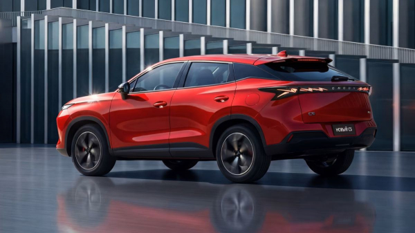 Обновленная Omoda C5 обрела полный привод: известна цена