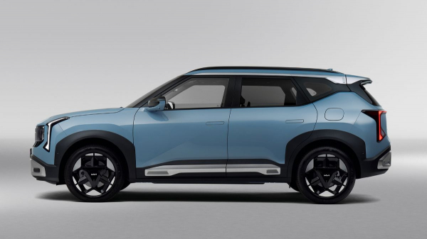 Кроссовер Kia Seltos впервые прибыл в Европу Кроссовер Kia Seltos впервые прибыл в Европу