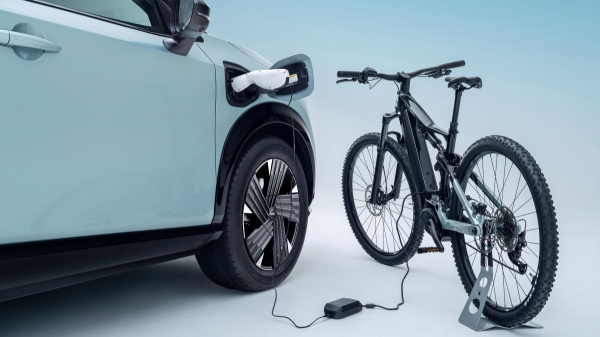 Обновленный кроссовер Nissan Ariya добрался до Европы