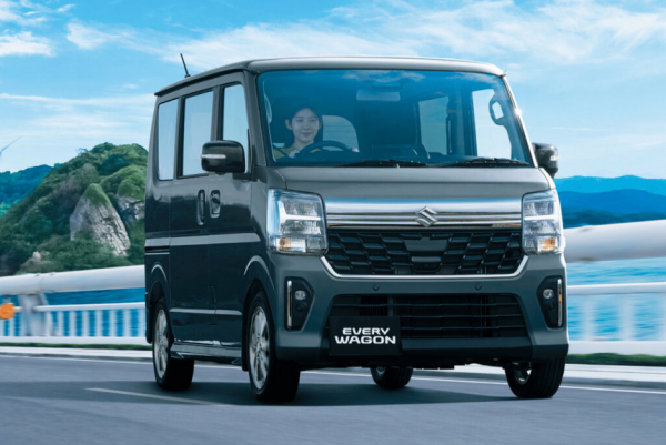 Suzuki, Mazda и Nissan обновили семейство микровэнов-близнецов Suzuki, Mazda и Nissan обновили семейство микровэнов-близнецов