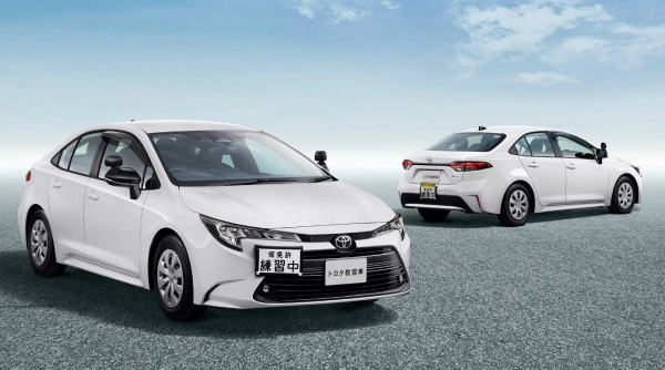 Toyota Corolla в Японии сохранила «механику», но только для автошкол Toyota Corolla в Японии сохранила «механику», но только для автошкол