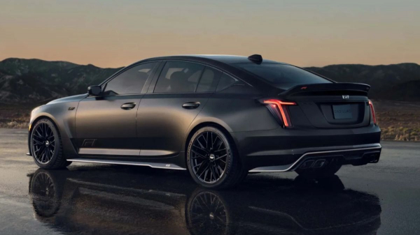 Cadillac CT5-V Blackwing стал мощнее в честь Формулы-1
