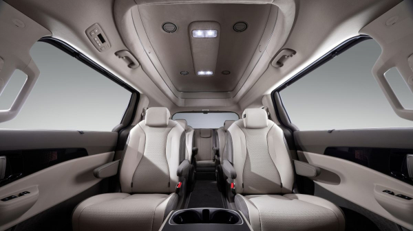 Kia Carnival High Roof: простор по разумной цене