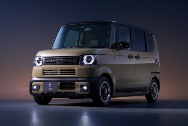 Обновлен самый популярный автомобиль в Японии — Honda N-Box Обновлен самый популярный автомобиль в Японии — Honda N-Box
