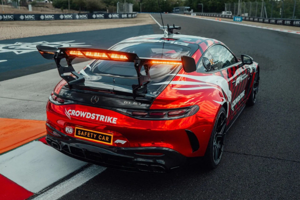 Mercedes-AMG GT 63 Pro 4Matic+ стал новым автомобилем безопасности Формулы-1