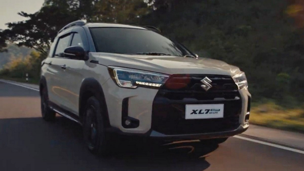 Представлен обновленный кроссвэн Suzuki XL7 Представлен обновленный кроссвэн Suzuki XL7