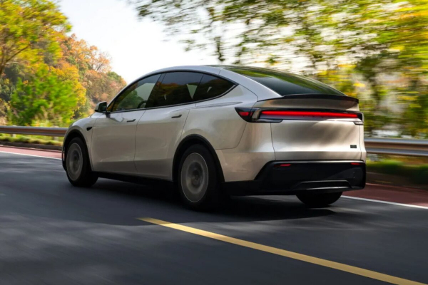 Удлиненная Tesla Model Y L: теперь не только в Китае Удлиненная Tesla Model Y L: теперь не только в Китае