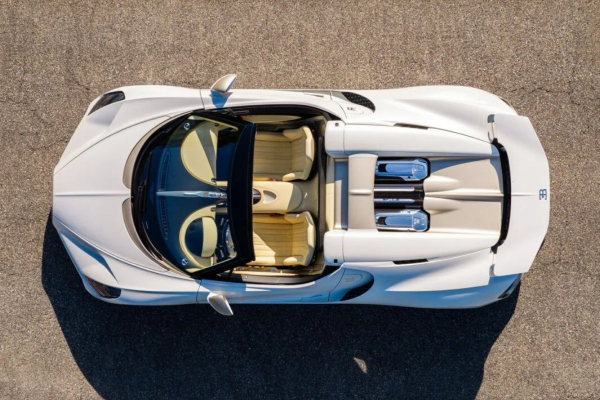 Последний родстер Bugatti Mistral ознаменовал прощание с мотором W16 (но есть нюанс!)