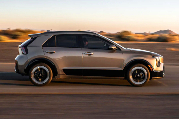 Обновленный кроссовер Kia Niro лишился электрической модификации Обновленный кроссовер Kia Niro лишился электрической модификации