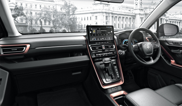 Из Тойоты сделали минивэн Suzuki Invicto Из Тойоты сделали минивэн Suzuki Invicto