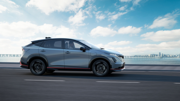 В Токио представлен драйверский кроссовер Nissan Ariya Nismo В Токио представлен драйверский кроссовер Nissan Ariya Nismo