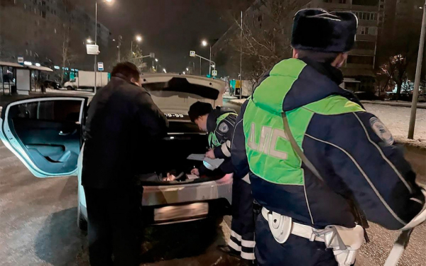 Тотальные проверки ГИБДД в праздники. Где будут останавливать
Тотальные проверки ГИБДД в праздники. Где будут останавливать