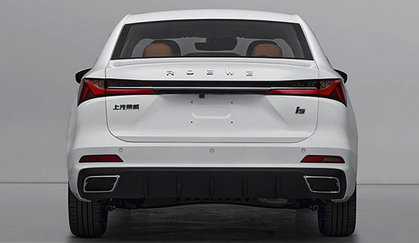 Недорогой седан Roewe i5 подвергся масштабному рестайлингу Недорогой седан Roewe i5 подвергся масштабному рестайлингу