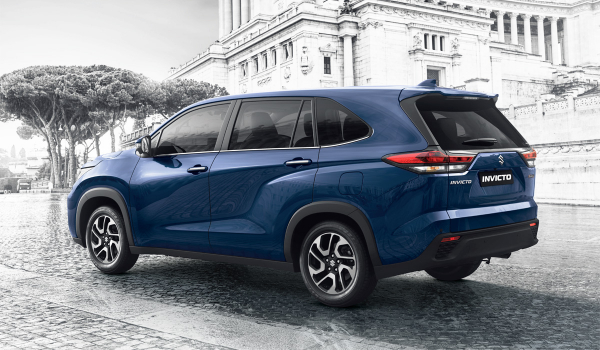 Из Тойоты сделали минивэн Suzuki Invicto Из Тойоты сделали минивэн Suzuki Invicto