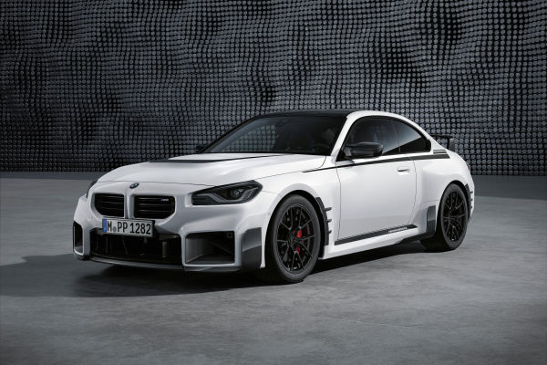 Глядите какая &laquo;конфетка&raquo;! Представлено купе BMW M2 в заводском тюнинге M Performance