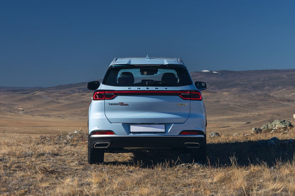 Три мотора, ноль расхода и триллер с бензовозом: тест Chery Tiggo 7 Pro Plug-in Hybrid Три мотора, ноль расхода и триллер с бензовозом: тест Chery Tiggo 7 Pro Plug-in Hybrid