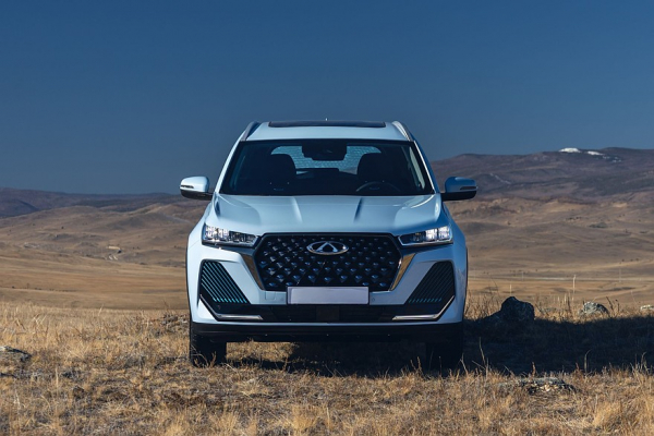 Три мотора, ноль расхода и триллер с бензовозом: тест Chery Tiggo 7 Pro Plug-in Hybrid Три мотора, ноль расхода и триллер с бензовозом: тест Chery Tiggo 7 Pro Plug-in Hybrid